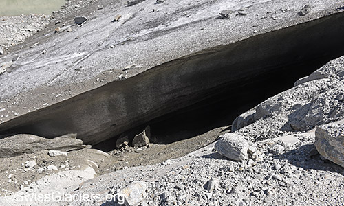 Randkluft Chaltwassergletscher am 11.7.2022.