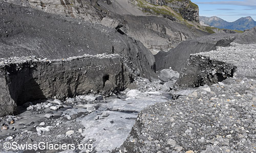 Erosionsgraben oberhalb des ehemaligen Sees. Foto vom 31. August 2025.