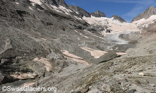 Oberaargletscher und Gletschertor am 5. August 2024.