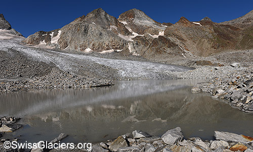Witenwasserengletscher und mittlerer Gletschersee am 13.7.2022.