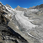 Allalingletscher und seine Umgebung aus der Vogelperspektive